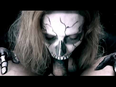 ❤️ Demona knabino suĉanta kokon per sia nigra buŝo kaj glutante kumon. ❤️ Anala porno ĉe eo.pornpictureshq.ru ☑